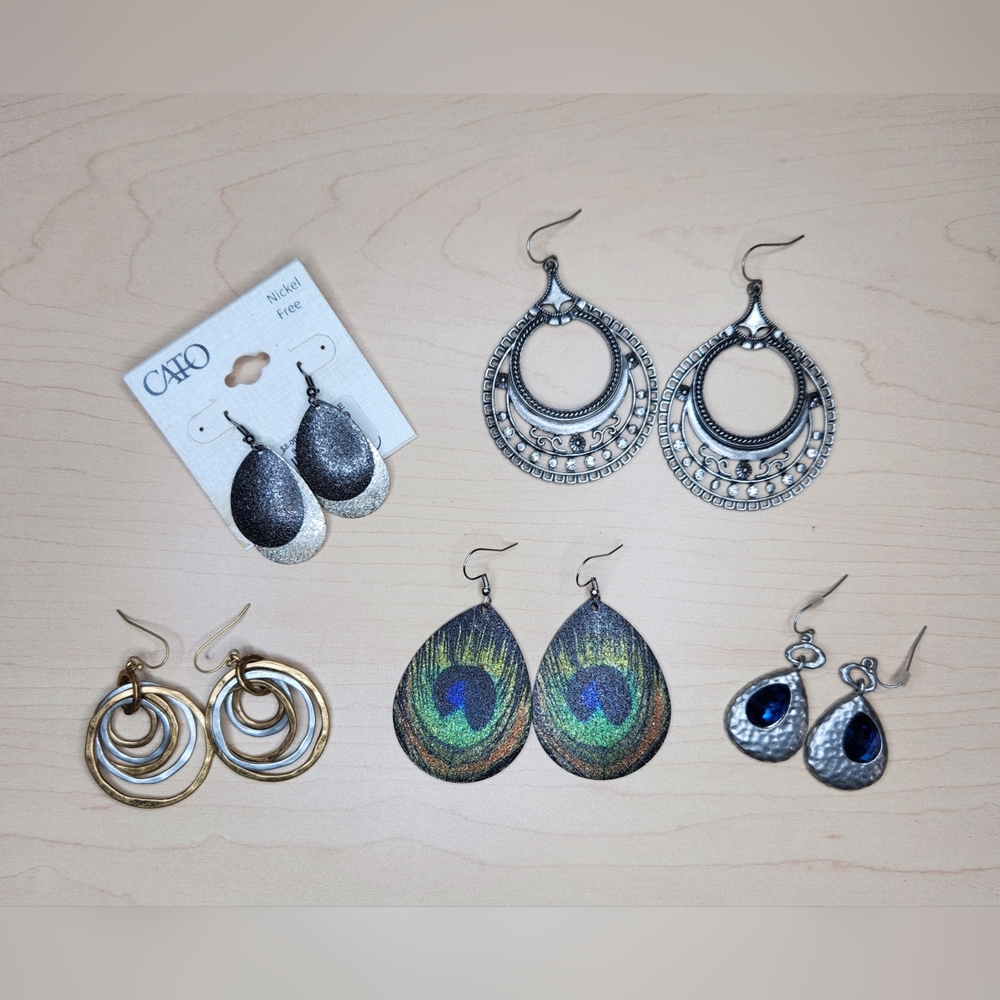 Lot of‎ 5 Pairs of Earrings Costume Jewelry